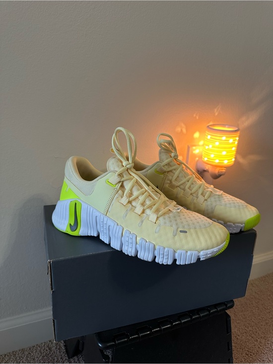 Nike Shoes - Nike Free Metcon 5 Women’s Training Sneakers in Pale Yellow & Neon Lime
